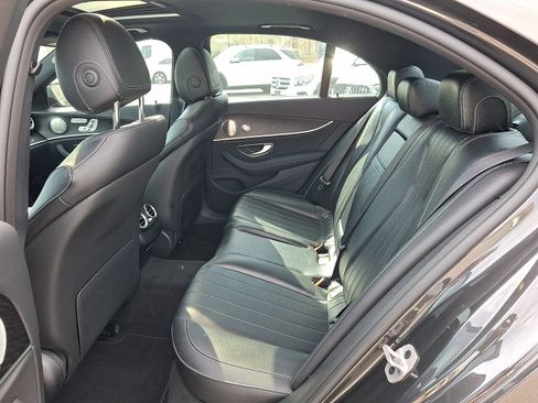 Used 2023 Mercedes-Benz E 350 4MATIC image 10
