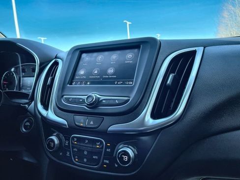 Certified 2023 Chevrolet Equinox LT FWD image 14