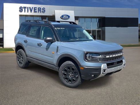 New 2026 Ford Bronco Sport Badlands AWD/4WD image 1