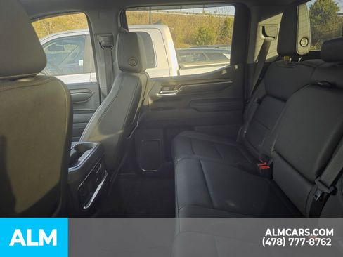 Used 2023 GMC Sierra 1500 SLT w/ SLT Premium Package image 6