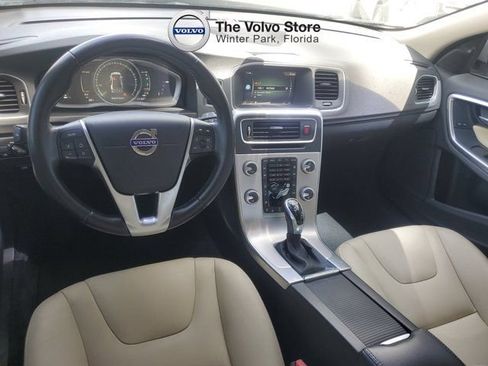 Used 2018 Volvo S60 T5 Inscription FWD image 12