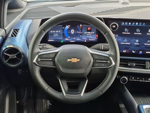 Used 2024 Chevrolet Equinox EV LT FWD image 13