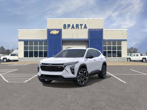 New 2026 Chevrolet Trax RS w/ Driver Confidence Package image 8