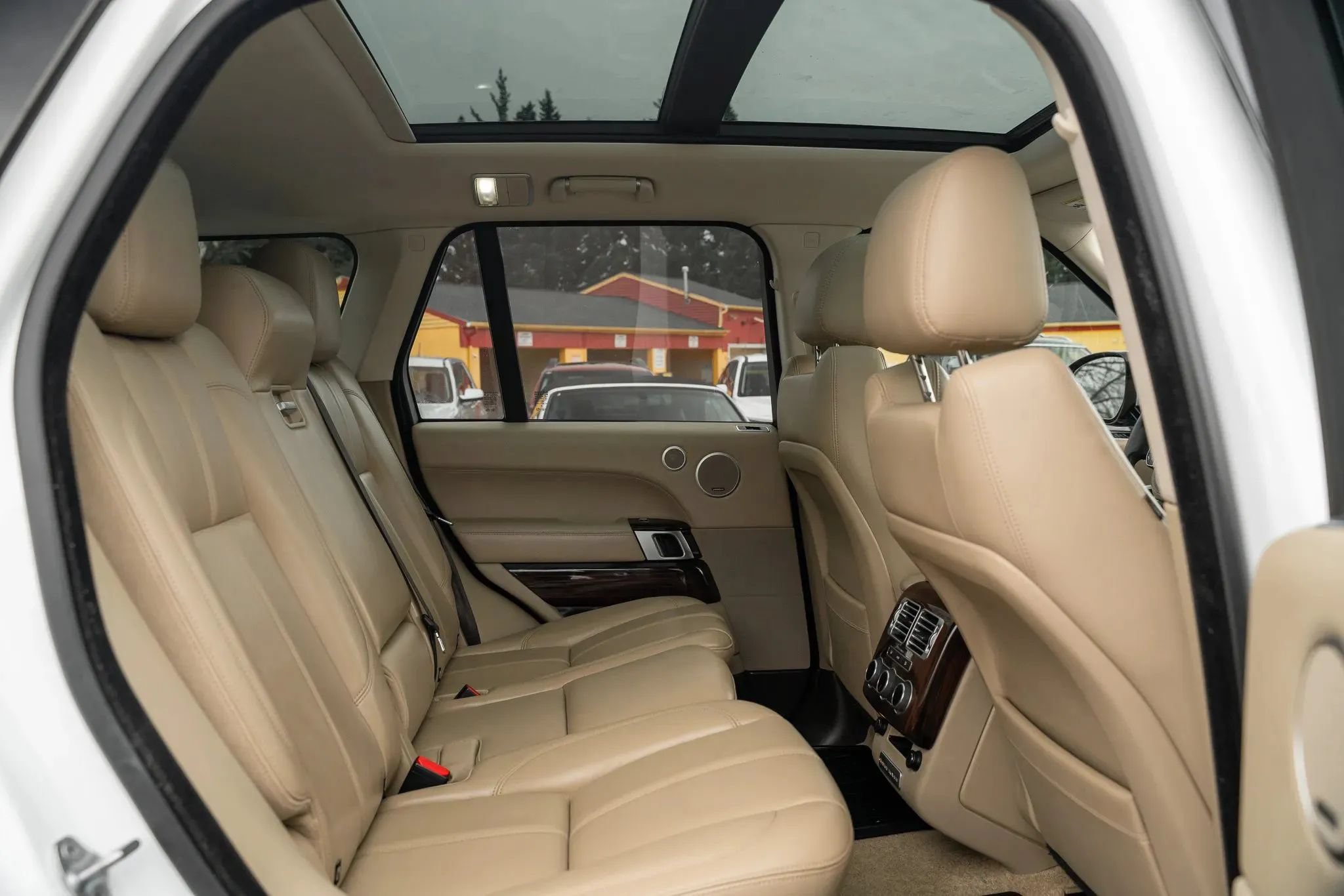 Used 2016 Land Rover Range Rover AWD/4WD image 11