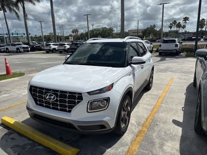 Used 2021 Hyundai Venue SEL