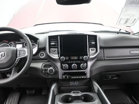 Used 2025 RAM 1500 Big Horn AWD/4WD image 23