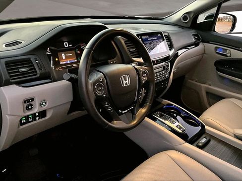 Used 2017 Honda Pilot Elite image 17