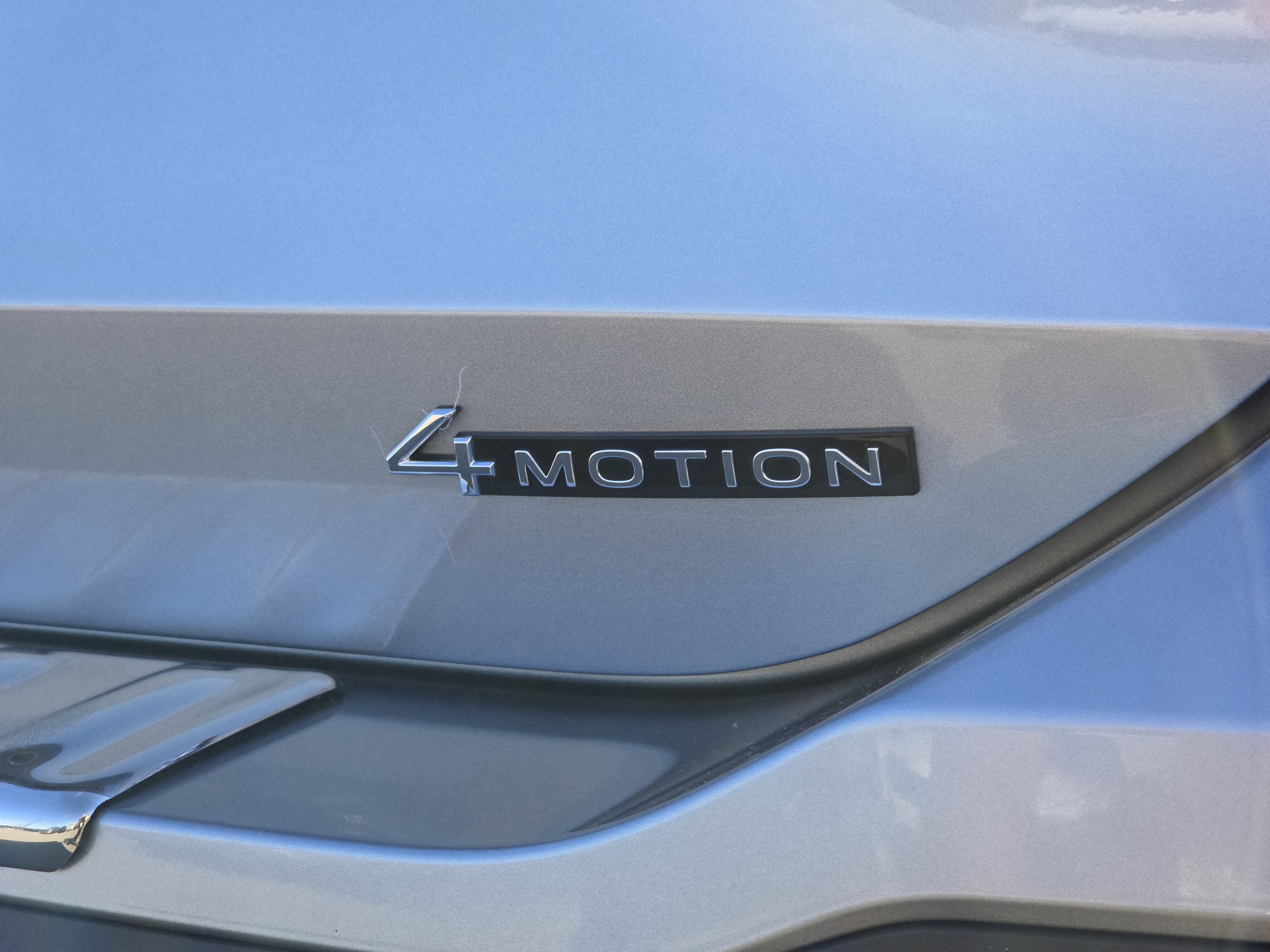 Certified 2025 Volkswagen Tiguan S AWD/4WD image 13