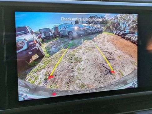 New 2026 Jeep Wrangler Unlimited Rubicon w/ Safety Group image 19