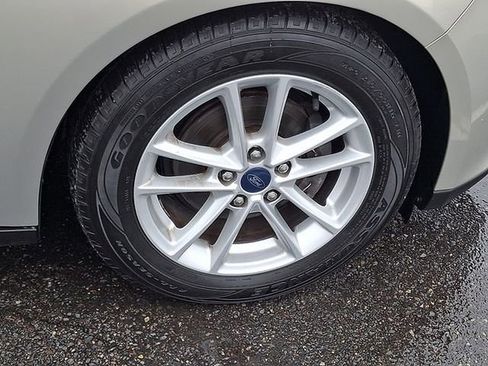 Used 2016 Ford Focus SE image 8