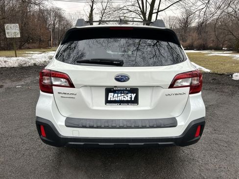 Used 2019 Subaru Outback 2.5i Premium image 7