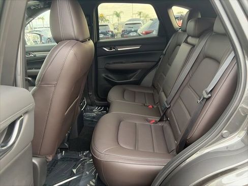 New 2025 MAZDA CX-5 Signature image 17