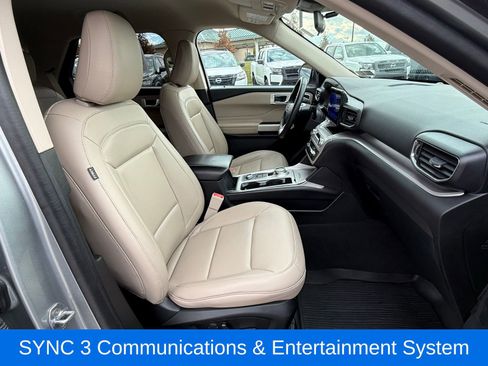 Used 2023 Ford Explorer XLT w/ Equipment Group 202A image 17