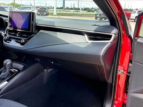 Used 2026 Toyota Corolla SE FWD image 18