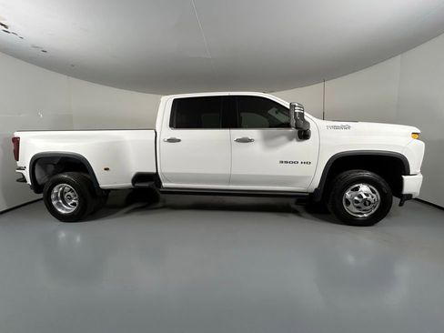 Used 2022 Chevrolet Silverado 3500 High Country AWD/4WD image 8