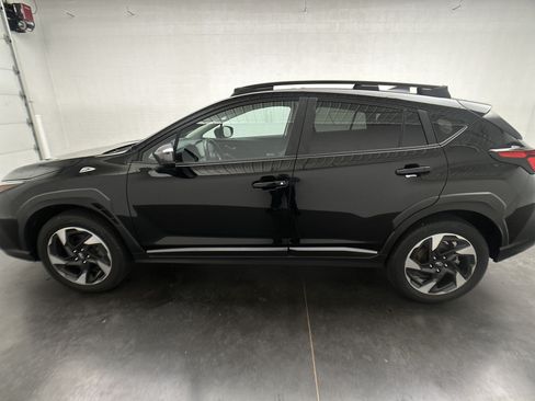 Used 2024 Subaru Crosstrek 2.5i Limited w/ Crosstrek Mirror Package AWD/4WD image 39