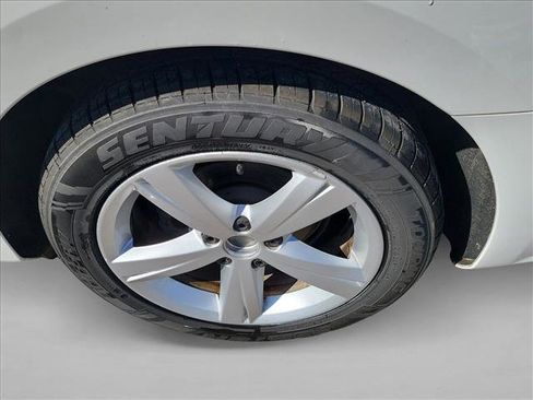 Used 2012 Volkswagen Passat 2.5 SE image 12