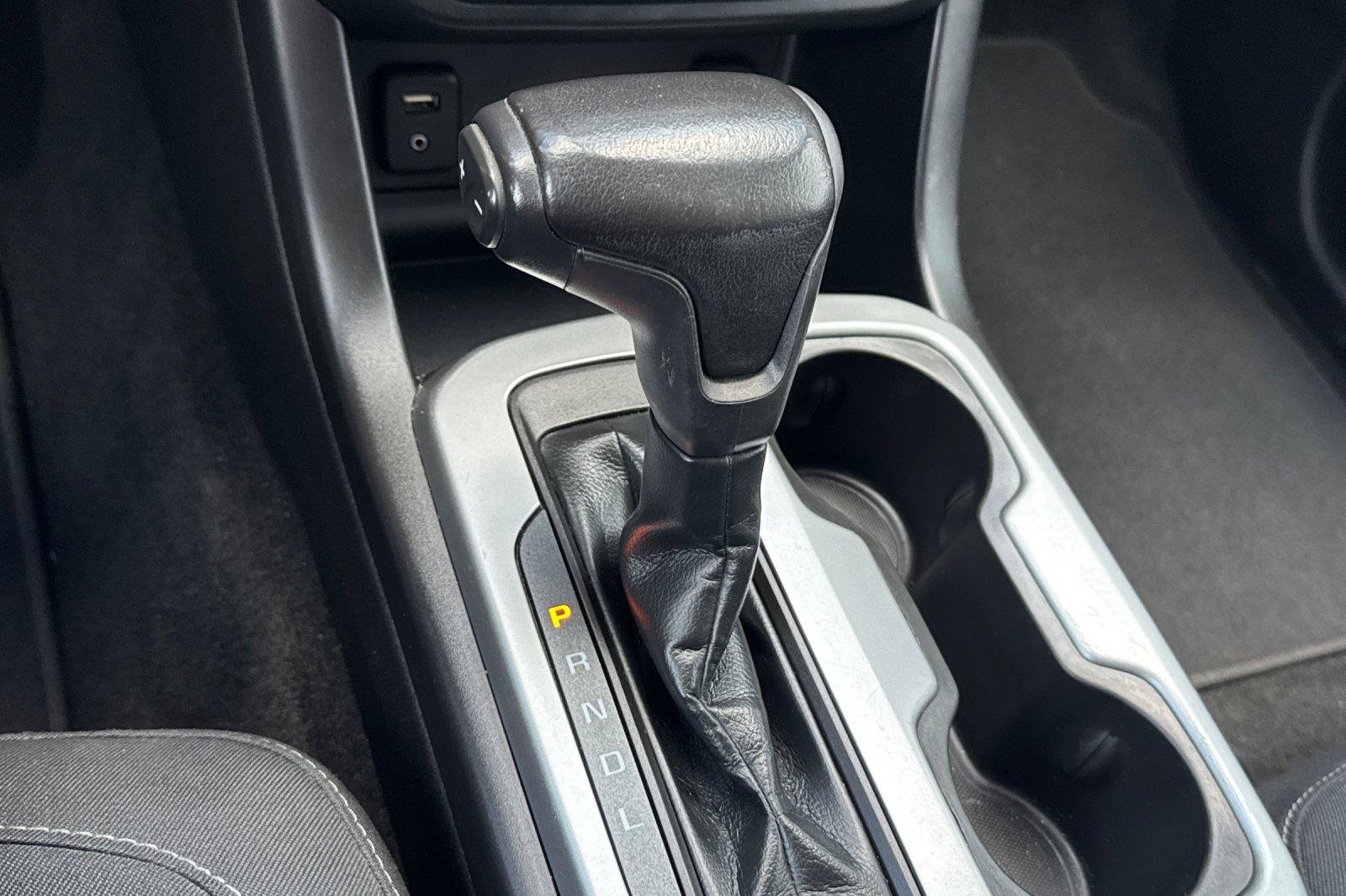 Used 2018 Chevrolet Colorado LT w/ LT Convenience Package RWD image 23