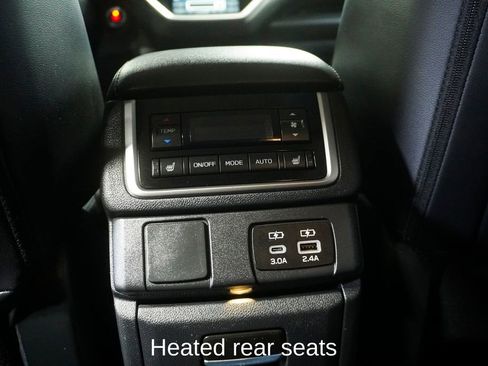 Used 2024 Subaru Ascent Limited image 11