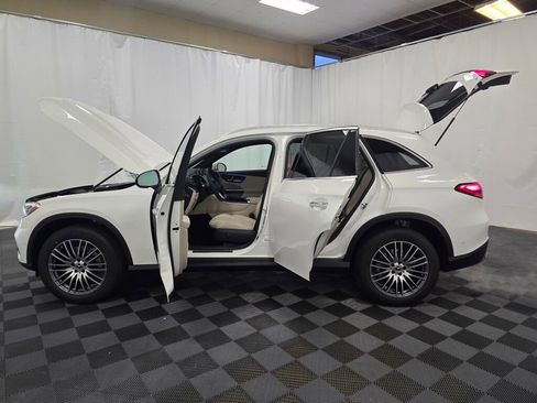 New 2026 Mercedes-Benz GLC 300 4MATIC image 12