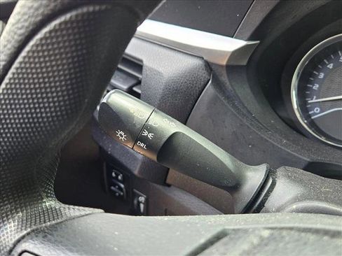 Used 2016 Toyota Corolla L FWD image 15