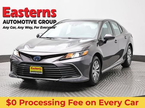 Used 2023 Toyota Camry LE FWD image 1