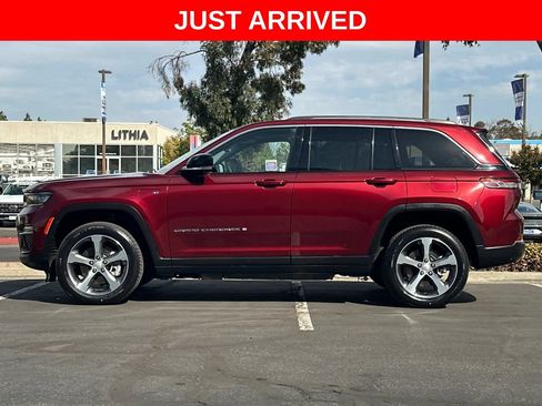 Used 2023 Jeep Grand Cherokee 4WD 4xe w/ Luxury Tech Group II image 6
