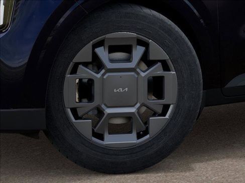 New 2025 Kia Carnival EX image 9