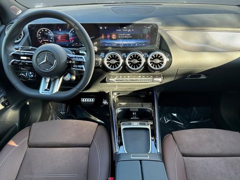 New 2026 Mercedes-Benz GLA 35 AMG 4MATIC image 14