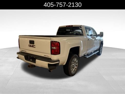 Used 2016 GMC Sierra 2500 Denali w/ Driver Alert Package AWD/4WD image 3