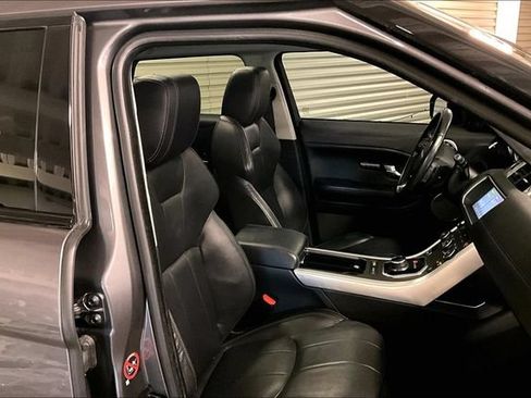Used 2017 Land Rover Range Rover Evoque SE Premium AWD/4WD image 6