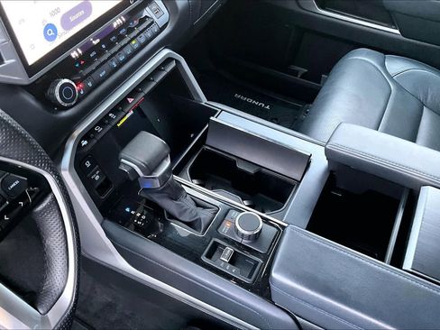 Used 2022 Toyota Tundra Platinum image 17