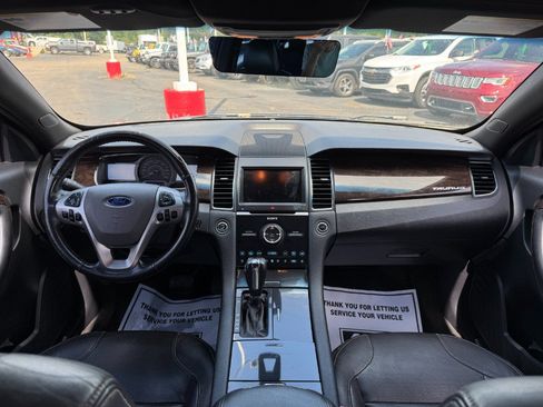 Used 2013 Ford Taurus Limited AWD/4WD image 20