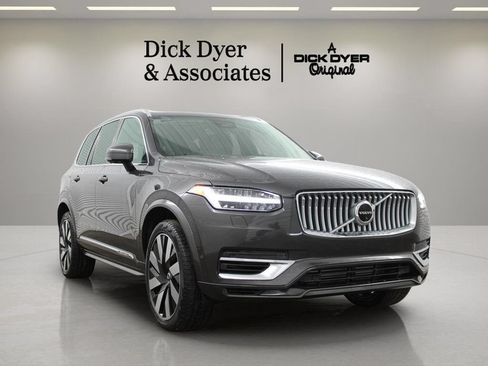 Used 2023 Volvo XC90 T8 Ultimate w/ Protection Package Premier AWD/4WD image 1