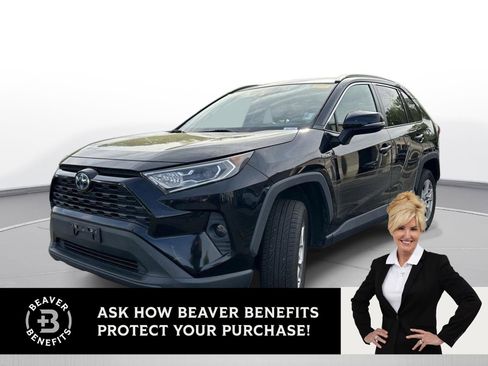 Used 2021 Toyota RAV4 XLE w/ Convenience Package image 1