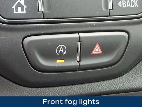 Used 2023 GMC Terrain SLT w/ Infotainment Package II image 29