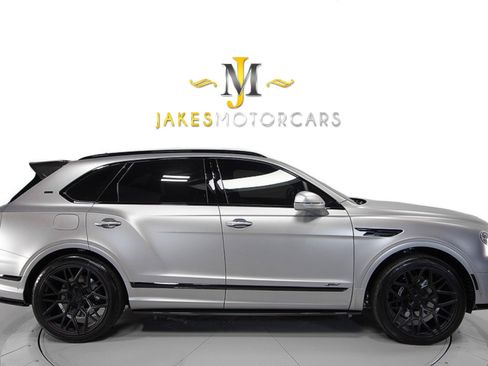 Used 2023 Bentley Bentayga Speed image 24