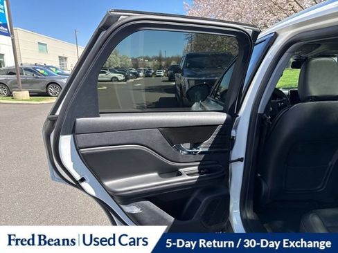 Used 2022 Lincoln Corsair AWD w/ Premium Package image 12