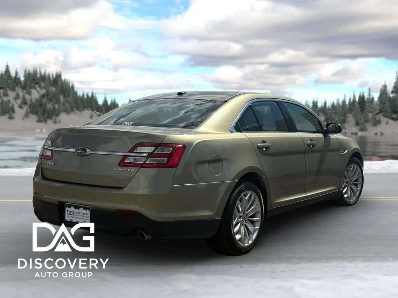 Used 2013 Ford Taurus Limited FWD image 5