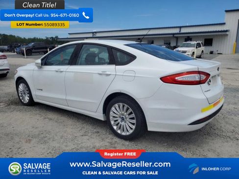 Used 2013 Ford Fusion SE FWD image 3