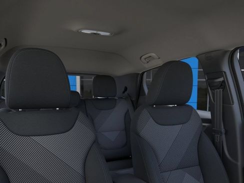 New 2027 Chevrolet Bolt LT FWD image 24