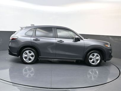 Used 2025 Honda HR-V LX