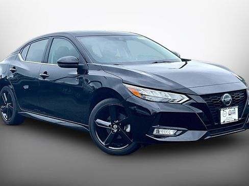 Used 2023 Nissan Sentra SR w/ Midnight Edition Package FWD image 10