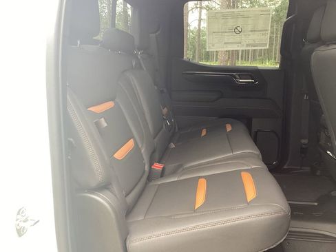 New 2026 GMC Sierra 1500 AT4 w/ AT4 Premium Package AWD/4WD image 23
