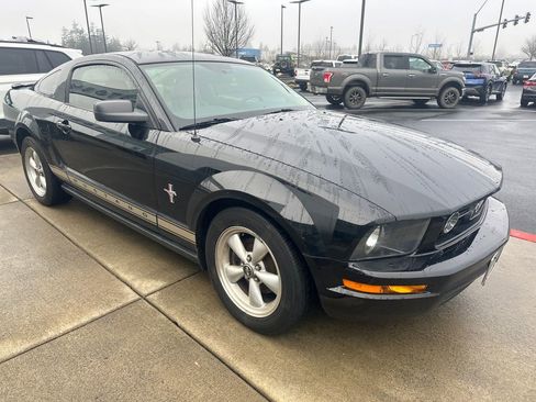 Used 2007 Ford Mustang Deluxe image 6