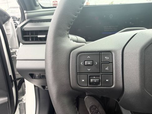Used 2026 Toyota RAV4 XSE w/ Panoramic Sun Roof Package AWD/4WD image 24