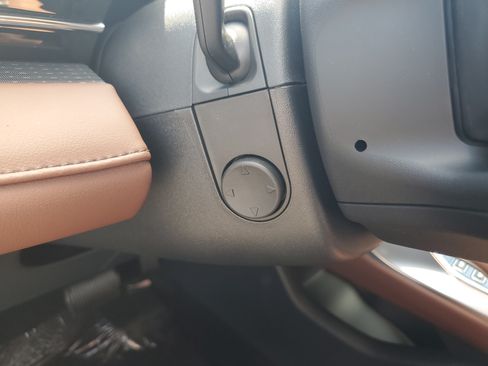 New 2026 Lincoln Nautilus Reserve AWD/4WD image 16