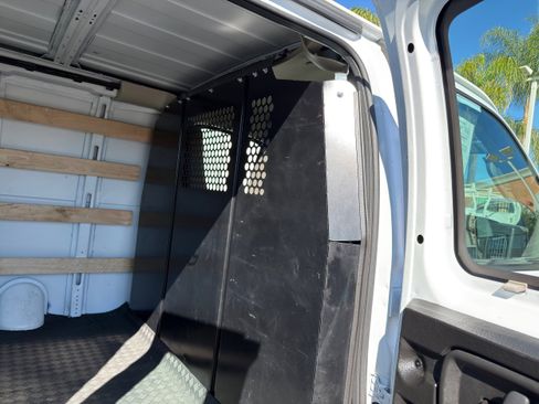 Used 2024 GMC Savana 2500 w/ Driver Convenience Package image 13