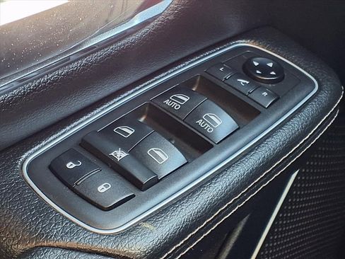 Used 2021 RAM 1500 Laramie image 19