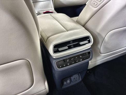 Used 2025 Genesis GV80 3.5T Prestige AWD/4WD image 23